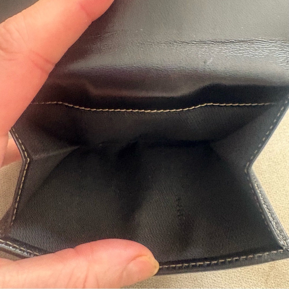 Fendi Black and Tan Striped Wallet - Picture 6 of 12